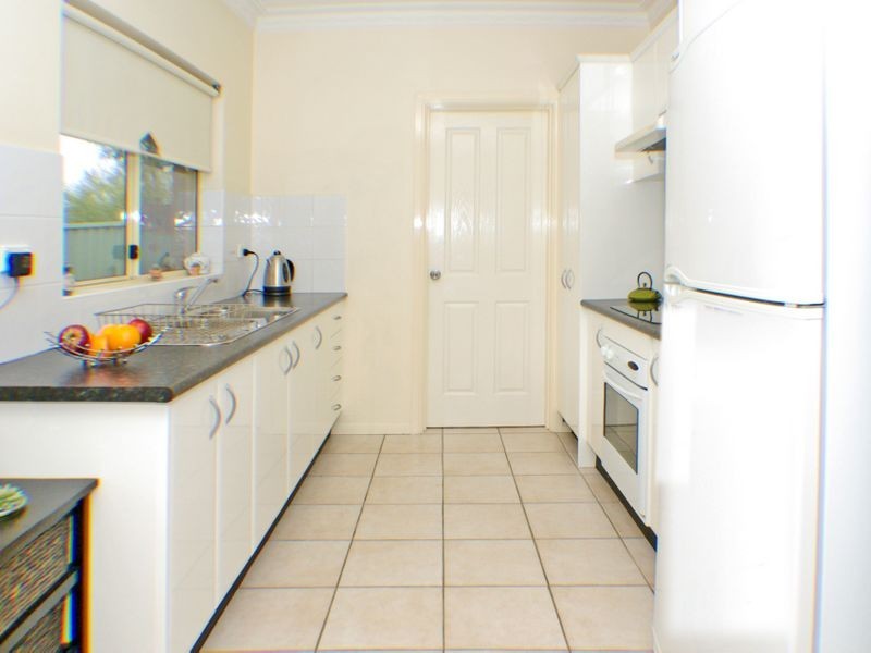 3/883 Henry Lawson Drive, Picnic Point NSW 2213