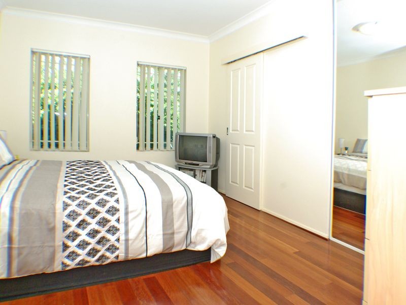 3/883 Henry Lawson Drive, Picnic Point NSW 2213