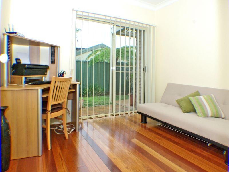 3/883 Henry Lawson Drive, Picnic Point NSW 2213