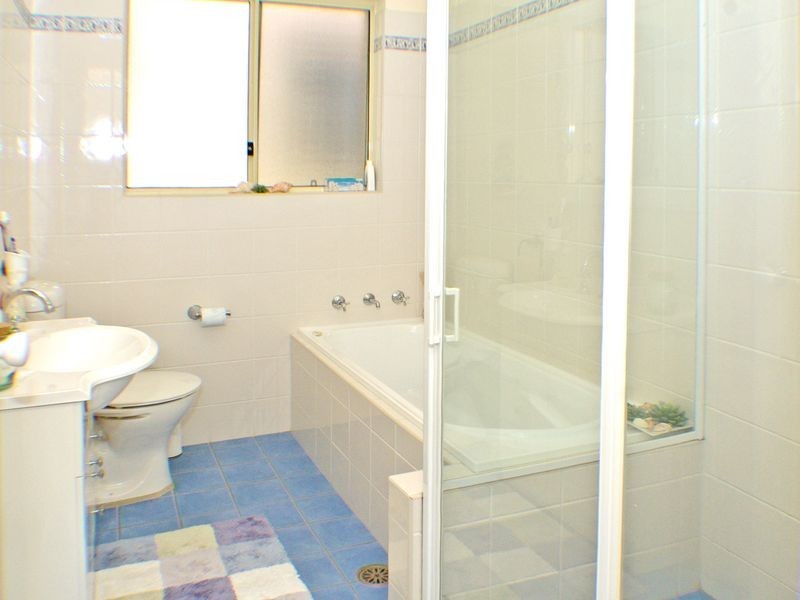 3/883 Henry Lawson Drive, Picnic Point NSW 2213