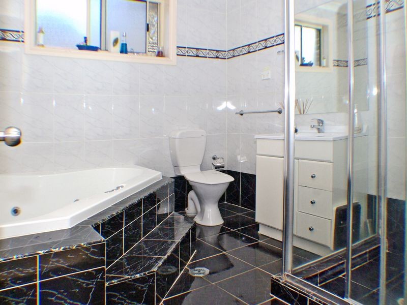 137 Howard Road, Padstow NSW 2211