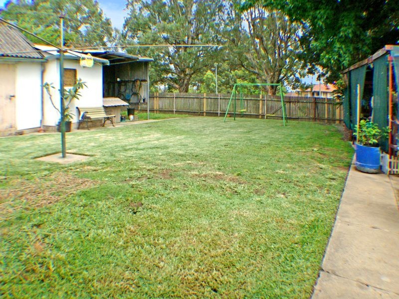 22 Park Road, East Hills NSW 2213