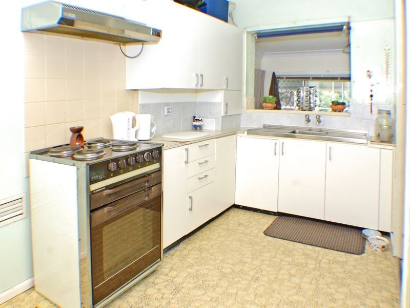 22 Park Road, East Hills NSW 2213