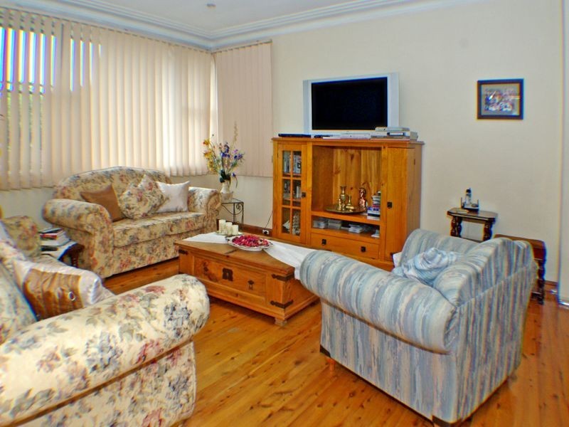 87 Chamberlain Road, Padstow Heights NSW 2211