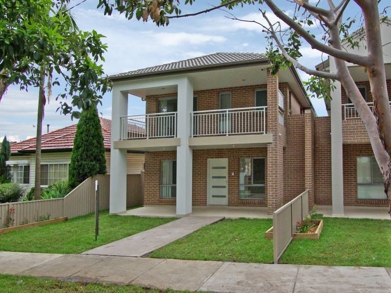 196 Gibson Avenue, Padstow NSW 2211