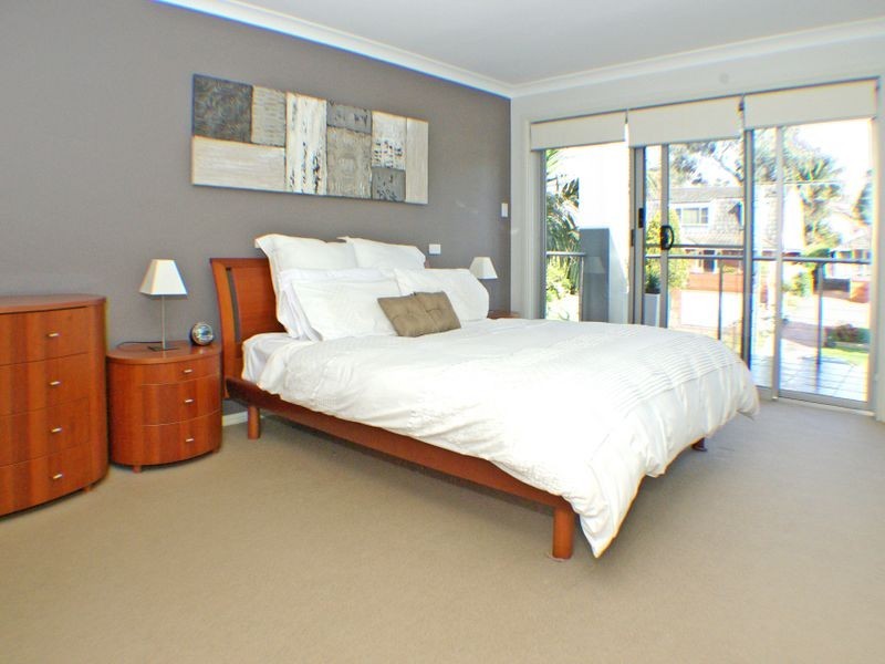 24 Seidel Avenue, Picnic Point NSW 2213