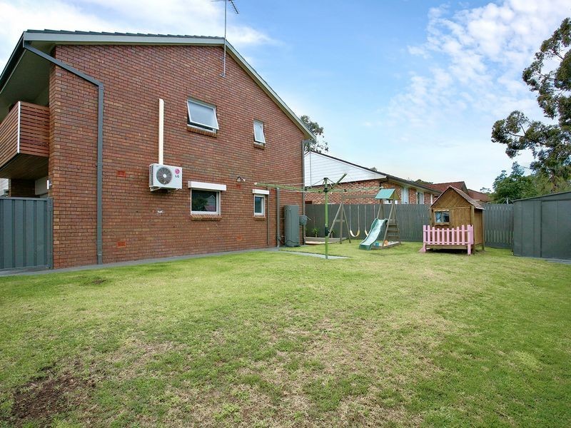 2 Orford Place, Illawong NSW 2234