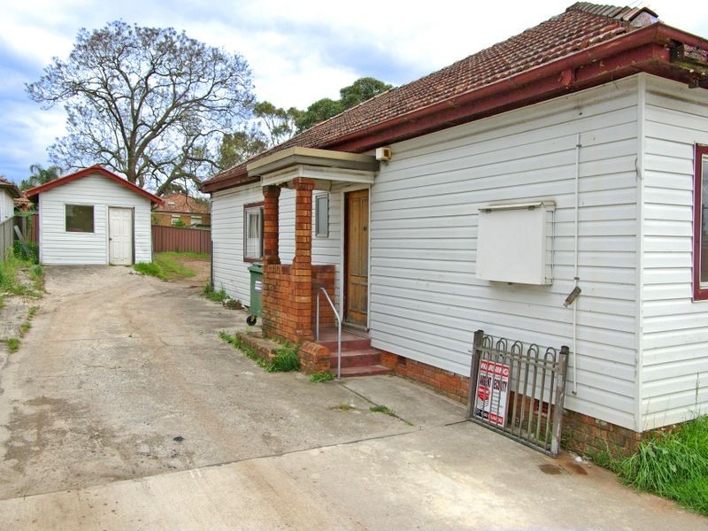 70 Davies Road, Padstow NSW 2211