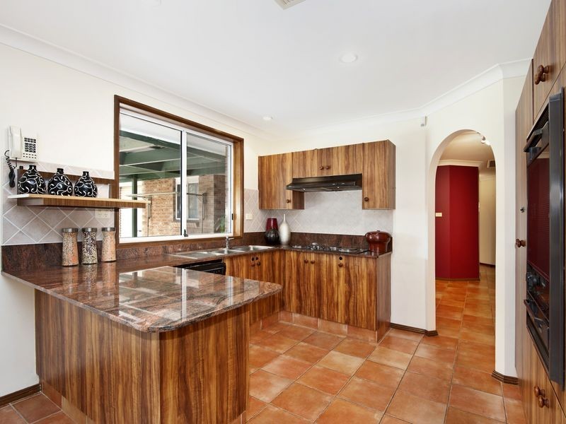 7 Lemongum Place, Alfords Point NSW 2234