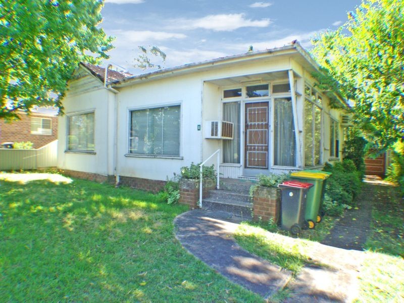 8 Robb Street, Revesby NSW 2212