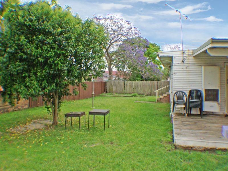 17 Gracemar Avenue, Panania NSW 2213