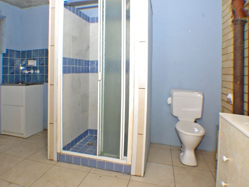 21 Bradshaw Avenue, Moorebank NSW 2170