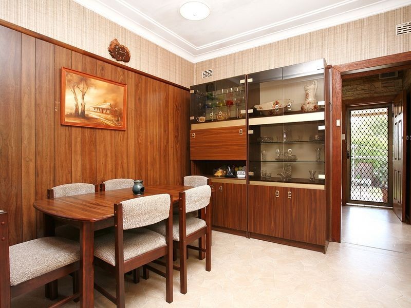 2 Lorraine Avenue, Padstow Heights NSW 2211