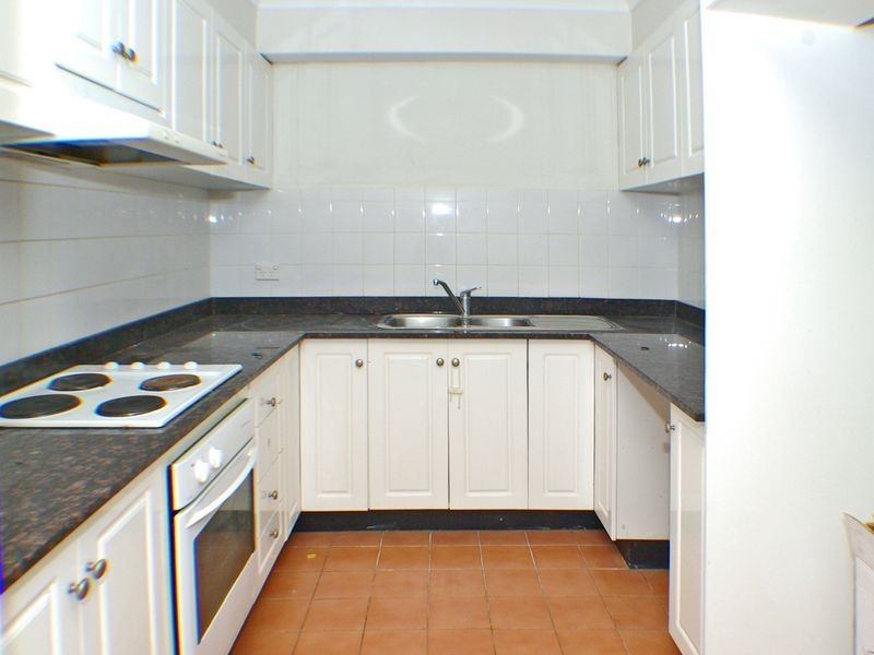 13/12-14 Dellwood Street, Bankstown NSW 2200