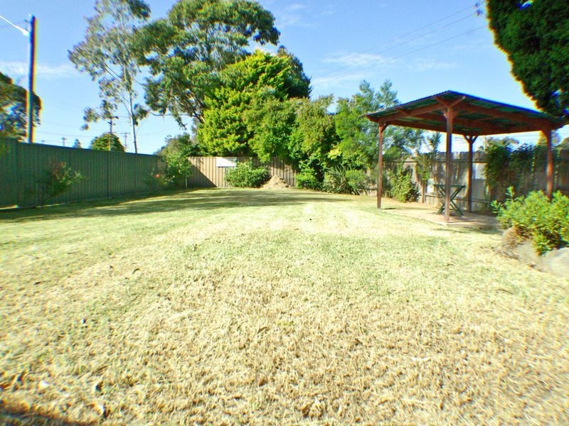 1 Park Road, East Hills NSW 2213