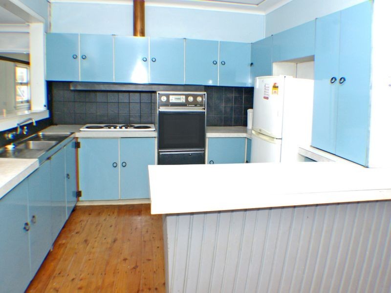 1 Park Road, East Hills NSW 2213