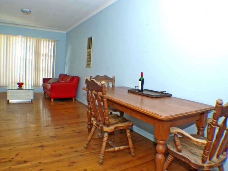 1 Park Road, East Hills NSW 2213