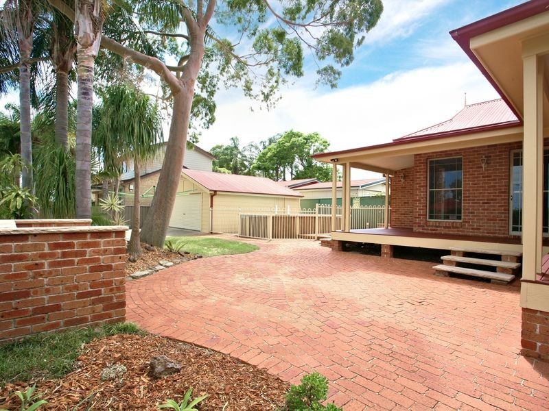 30 Henry Kendall Avenue, Padstow Heights NSW 2211