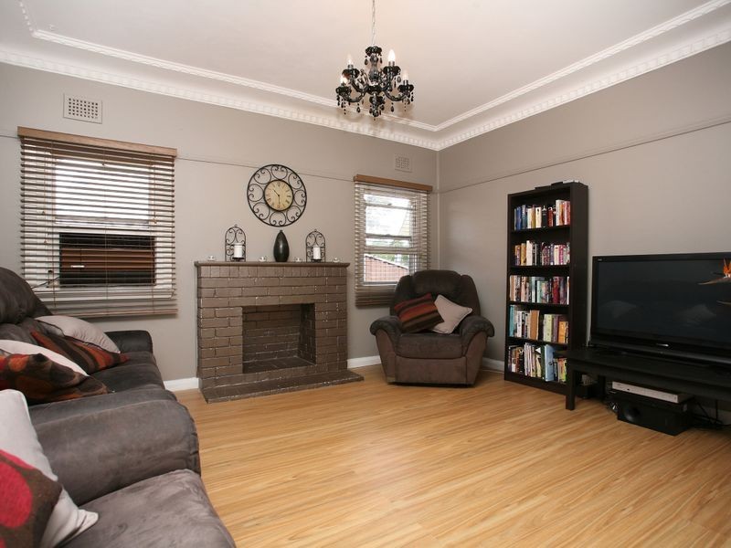 3 Park Road, East Hills NSW 2213