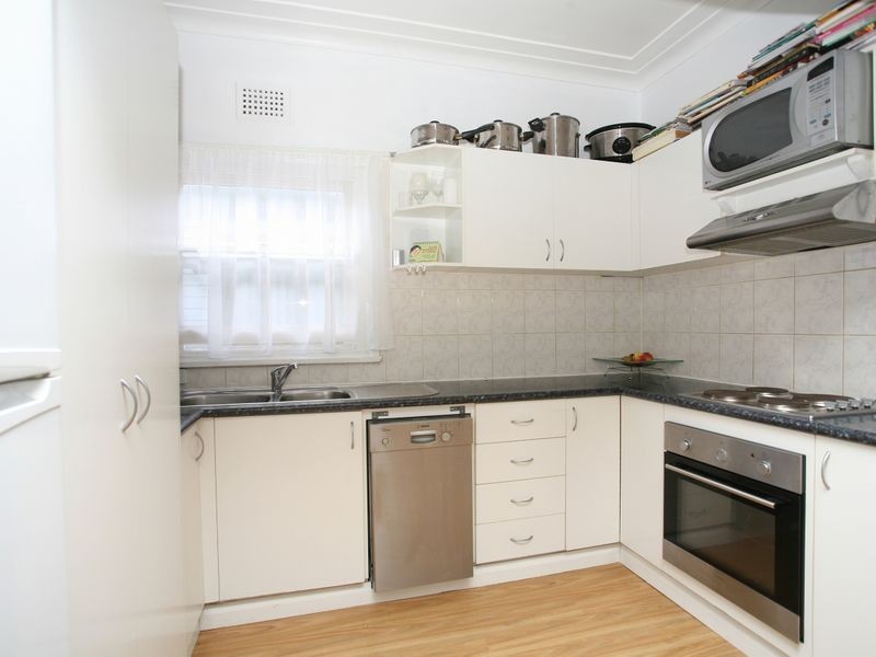 3 Park Road, East Hills NSW 2213