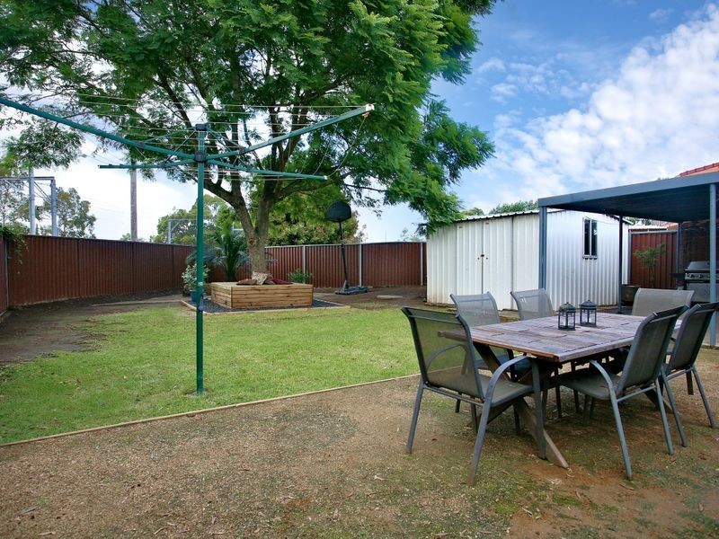 3 Park Road, East Hills NSW 2213