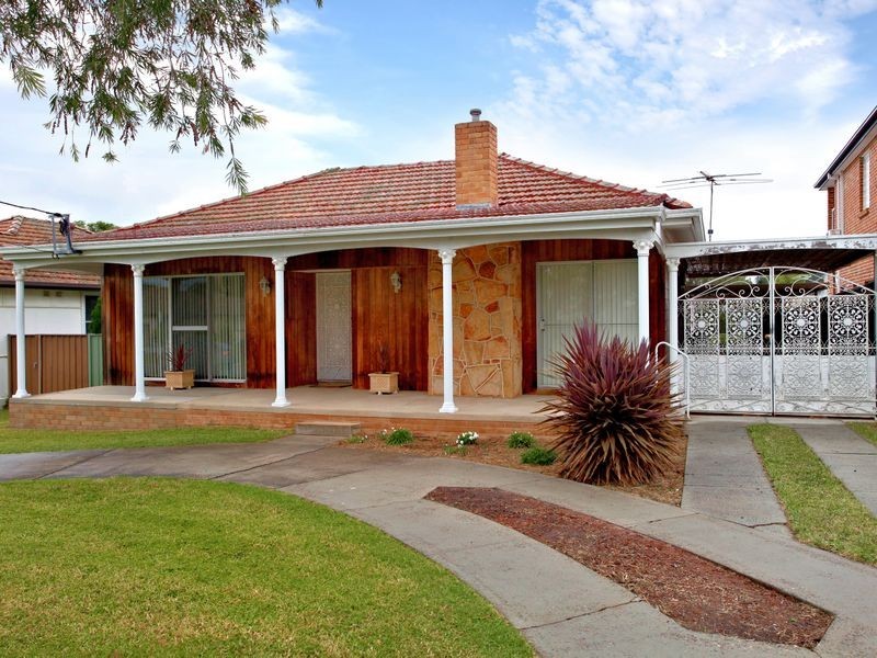 10 Astley Avenue, Padstow NSW 2211