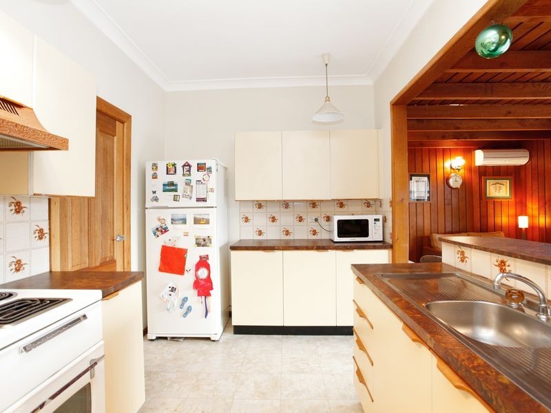 10 Astley Avenue, Padstow NSW 2211