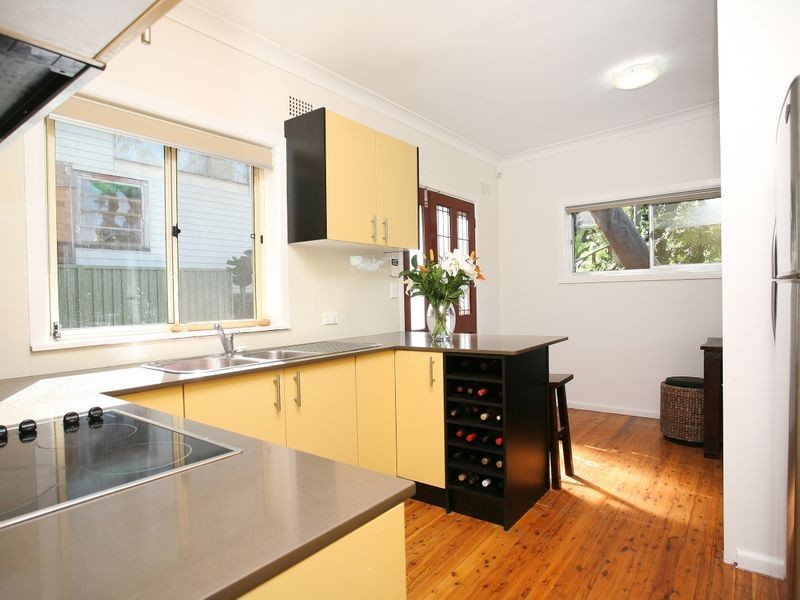 42 Queensbury Road, Padstow Heights NSW 2211