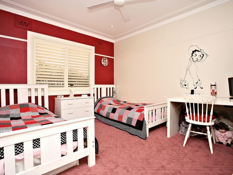 18 Brighton Avenue, Panania NSW 2213