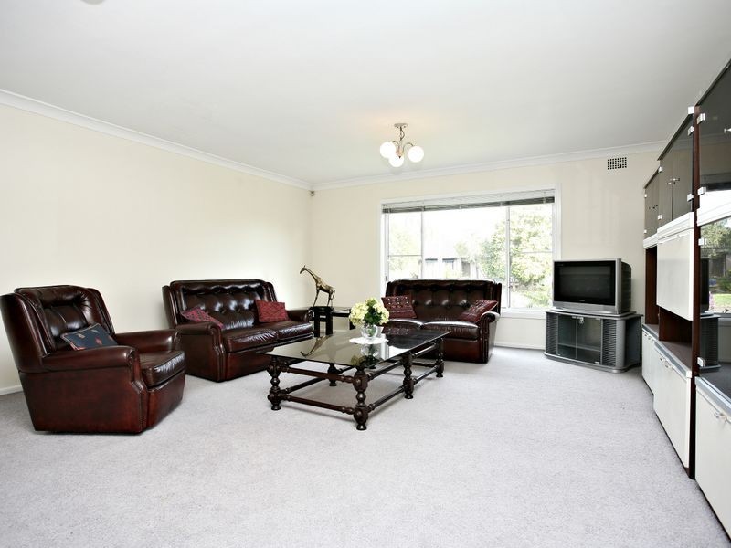 34 Henry Kendall Avenue, Padstow Heights NSW 2211