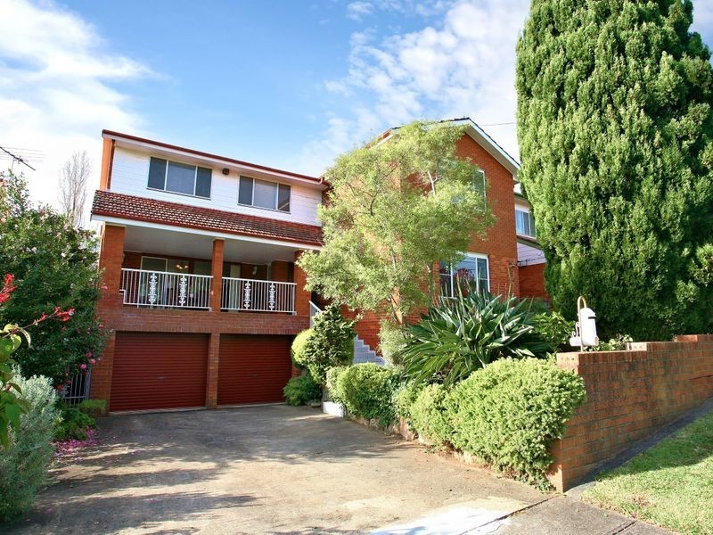 34 Henry Kendall Avenue, Padstow Heights NSW 2211