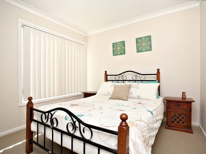21 Thomas Street, Picnic Point NSW 2213