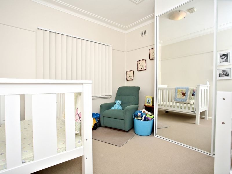 21 Thomas Street, Picnic Point NSW 2213