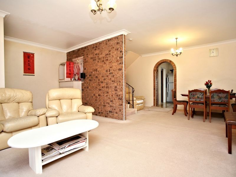 33/108 Gibson Avenue, Padstow NSW 2211