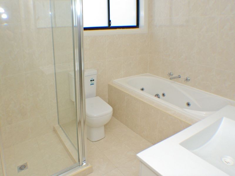 15A Worsley Street, East Hills NSW 2213