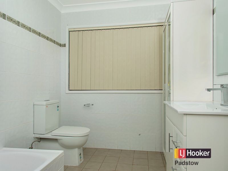 34 Henry Kendall Avenue, Padstow Heights NSW 2211