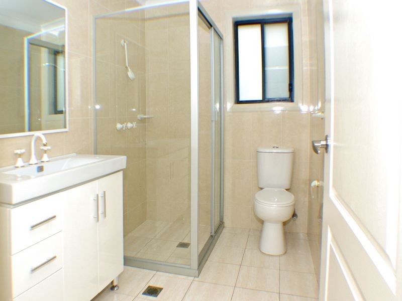 2A Lehn Road, East Hills NSW 2213