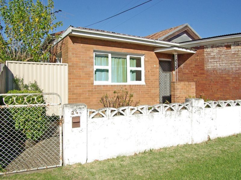 24 Chertsey Avenue, Bankstown NSW 2200