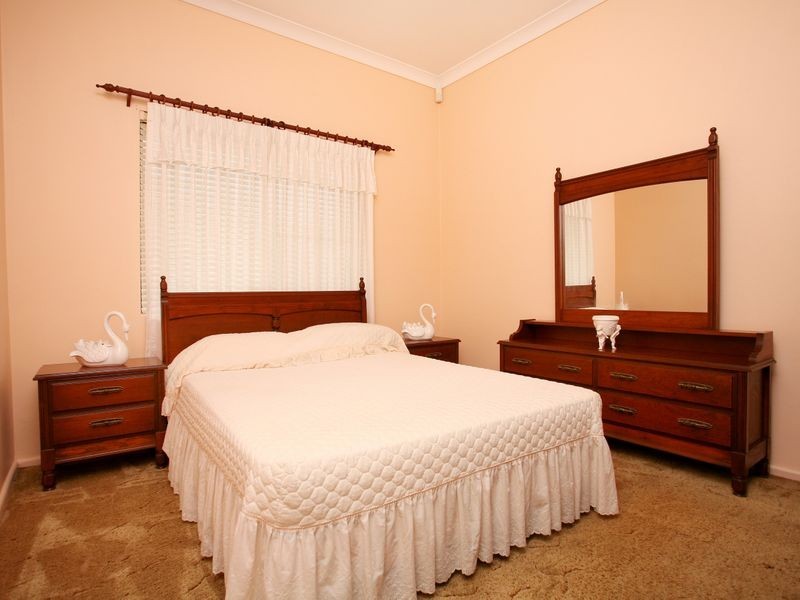 20 Chertsey Avenue, Bankstown NSW 2200