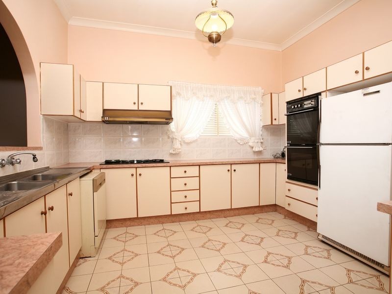 20 Chertsey Avenue, Bankstown NSW 2200