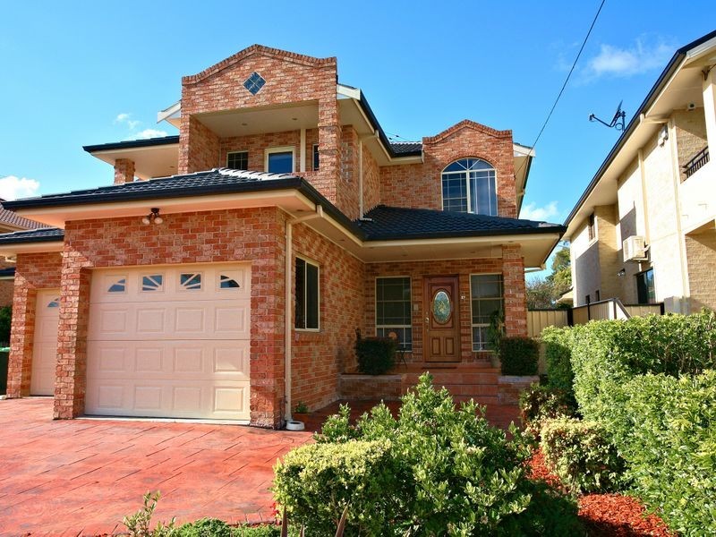 27A Carew Street, Padstow NSW 2211