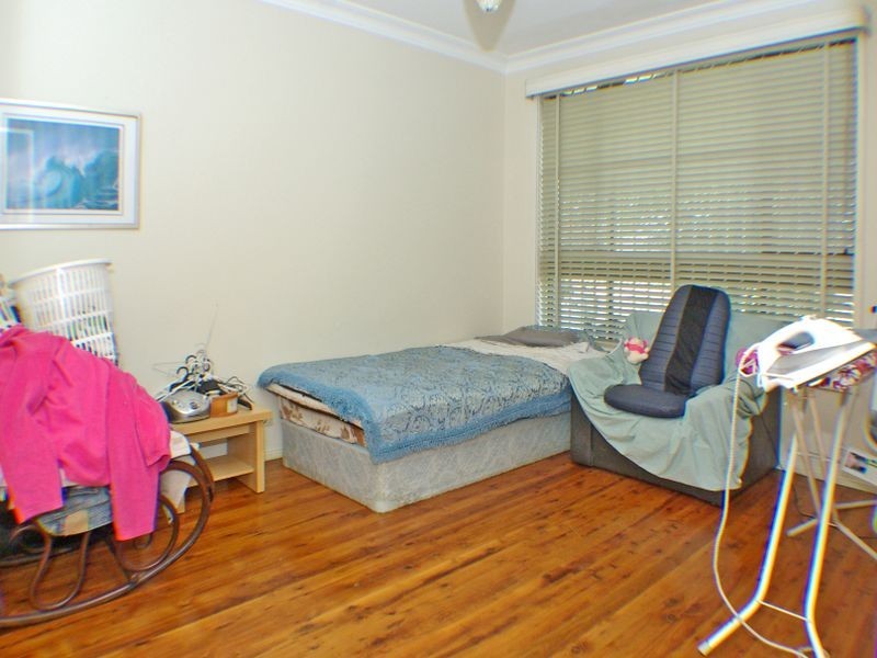 8 Lemnos Avenue, Milperra NSW 2214