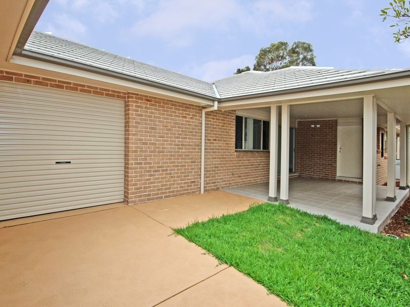2/142 Picnic Point Road, Picnic Point NSW 2213