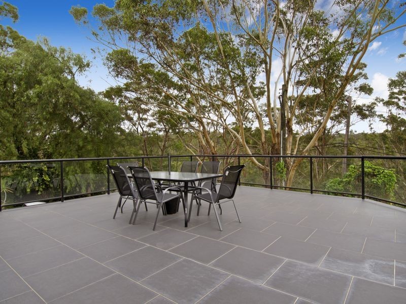 6 Carinya Road, Picnic Point NSW 2213
