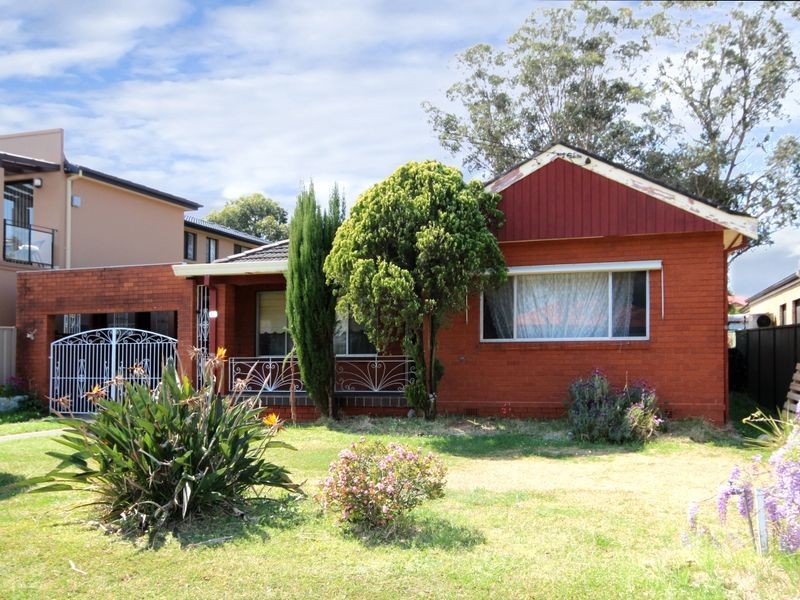 14 Dowding Street, Panania NSW 2213