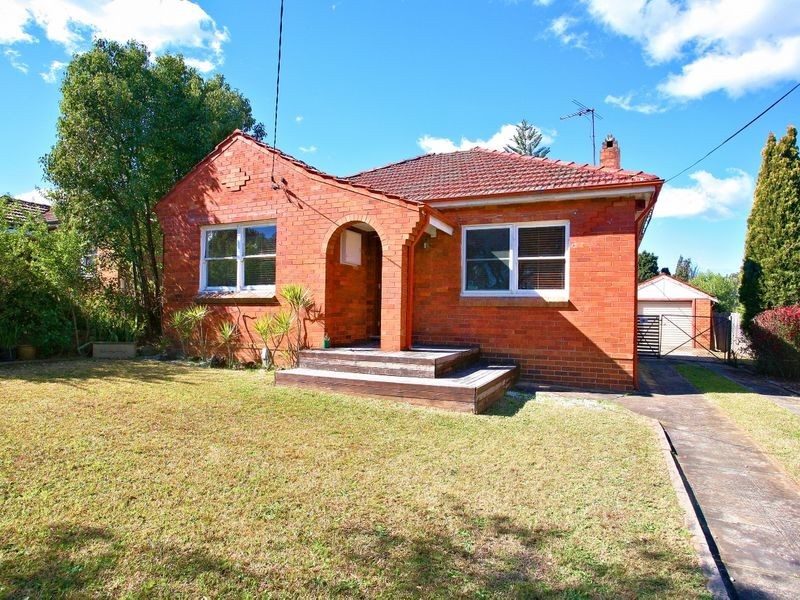 15 Lumeah Avenue, Punchbowl NSW 2196