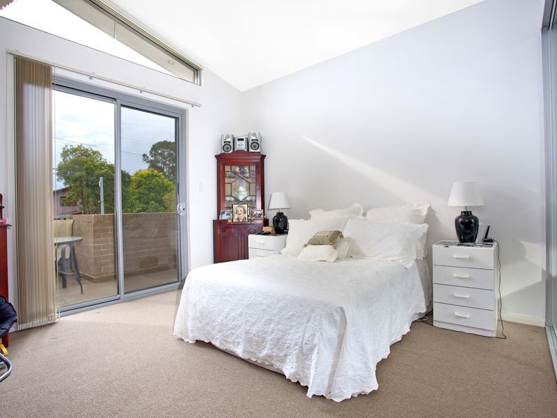 9 Burtenshaw Street, Panania NSW 2213