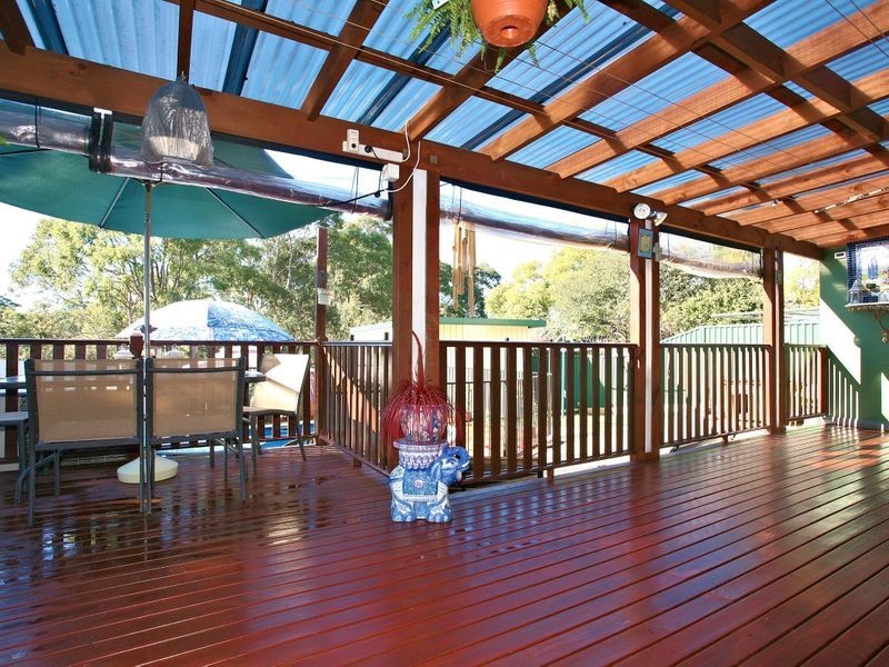 92 Thomas Street, Picnic Point NSW 2213