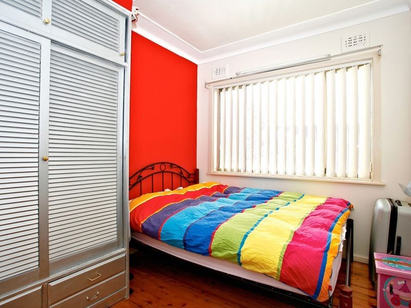 2 Tallawarra Avenue, Padstow NSW 2211