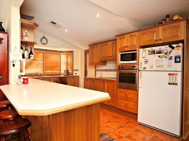 699 Henry Lawson Drive, East Hills NSW 2213